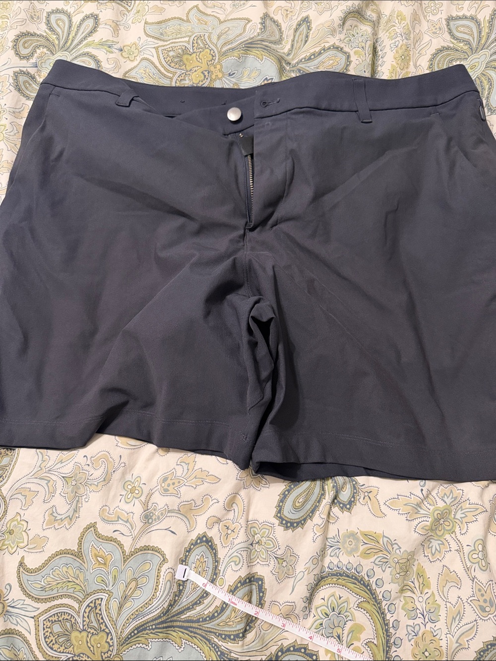 lululemon athletica Men's Dark Navy Flat-Front Shorts